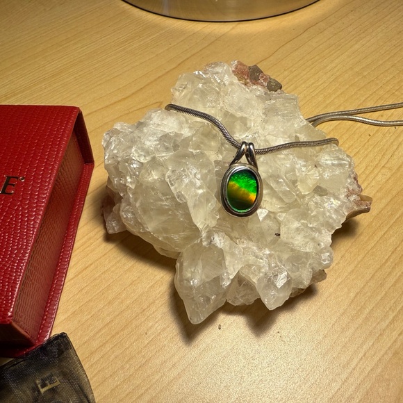 Korite Ammolite Necklace - Picture 2 of 3
